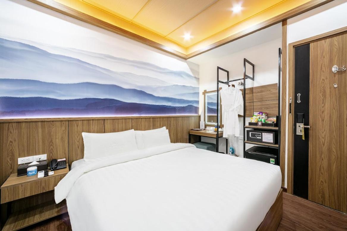 A25 Hotel - 21 Nghia Tan Hanoi Exterior photo