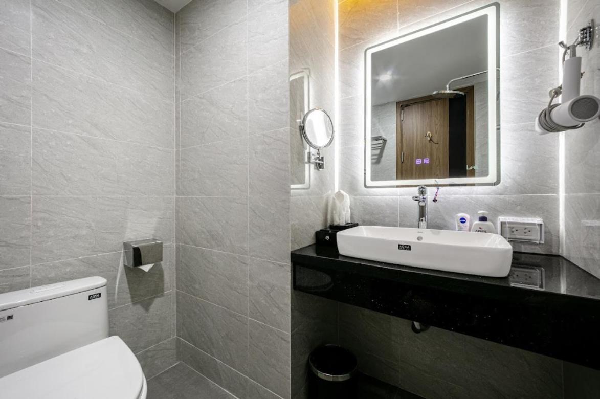 A25 Hotel - 21 Nghia Tan Hanoi Exterior photo