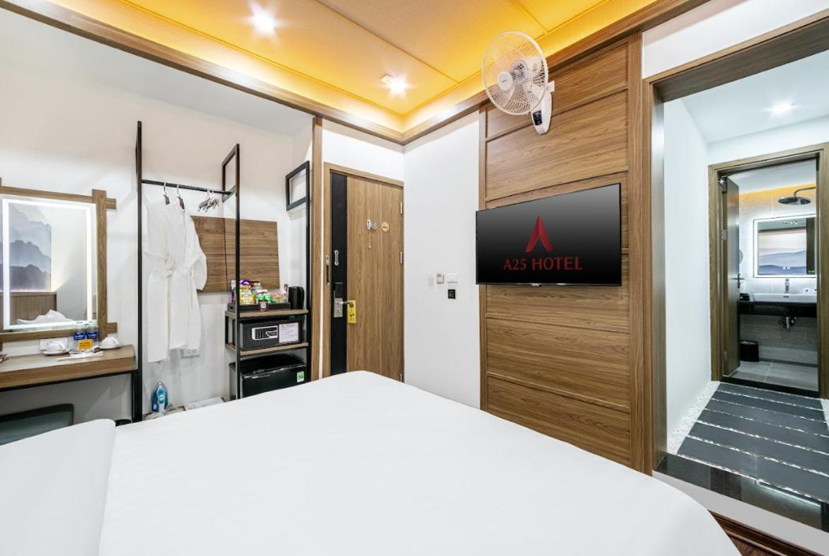 A25 Hotel - 21 Nghia Tan Hanoi Exterior photo